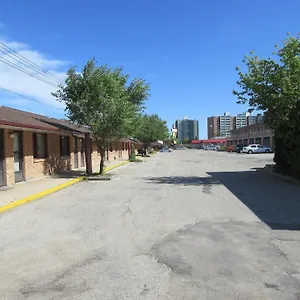 The Capri 2*, Winnipeg Canada